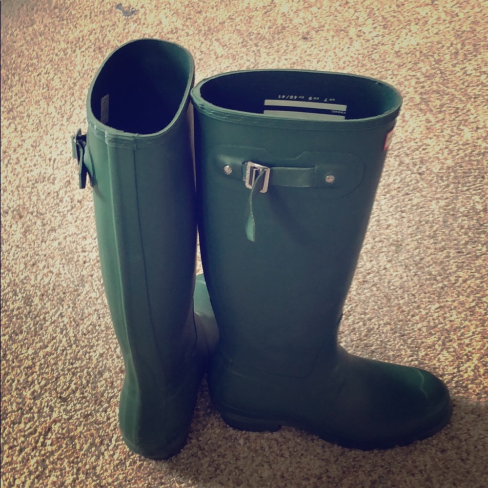 Hunter Green Rain boots size 9